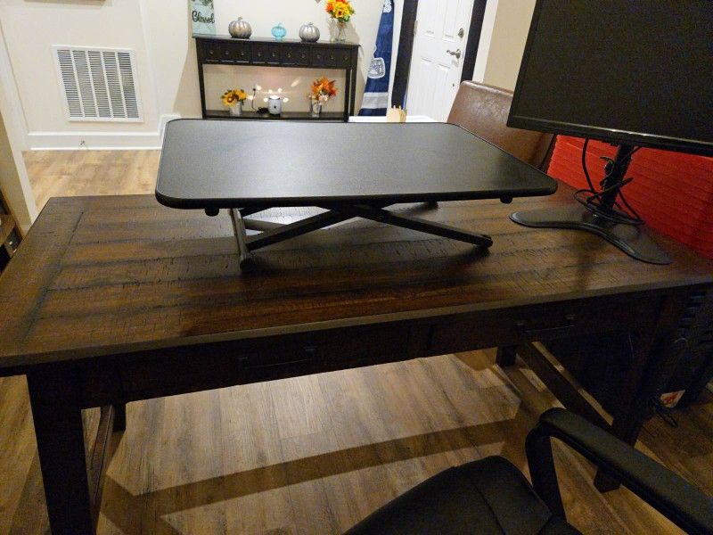 Adjustable Standing Desk