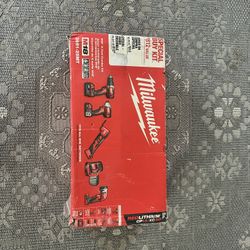Milwaukee Special Buy Kit