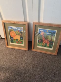 Pictures of lion and giraffe