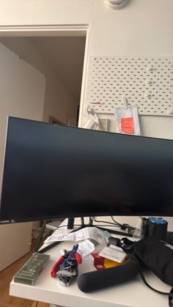 34” Curved SCEPTRE monitor