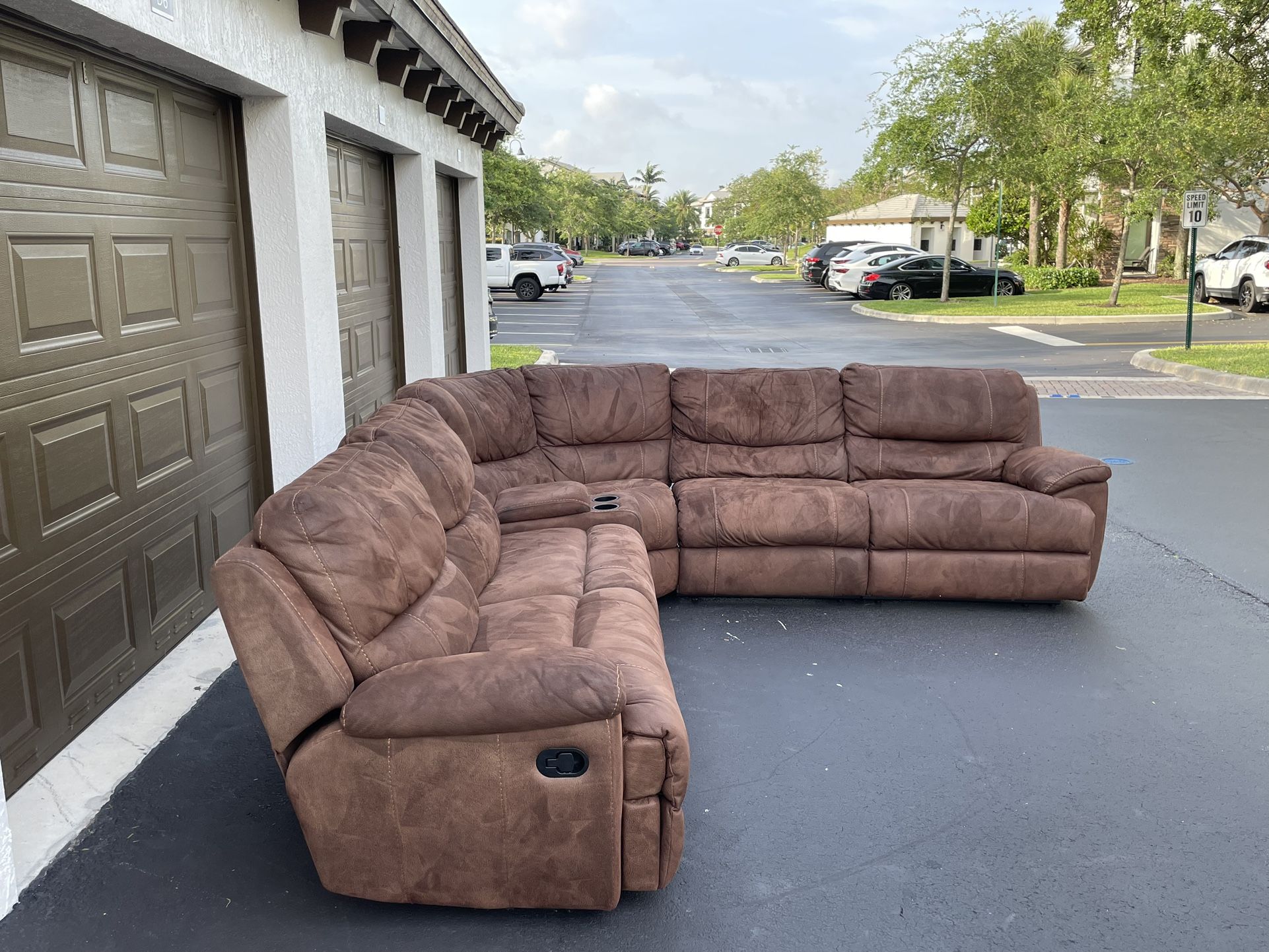 🛋️ Sofa/Couch Sectional - CLEAN - Manual Recliner - Microfiber - Delivery Available 🚛