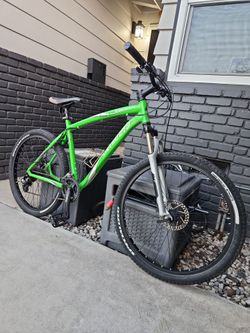Specialized hardrock mountain bike