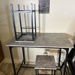 Bar Stools & table 