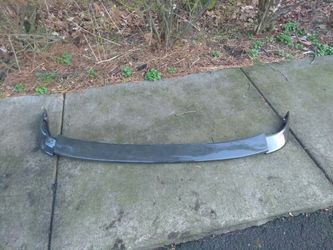 From a 92 to 95 Honda Civic hatchback rear middle spoiler it's carbon fiber 70$