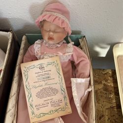 Elizabeth’s Homecoming Doll