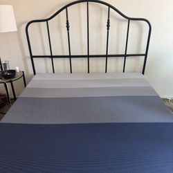 Queen Bed And Frame 