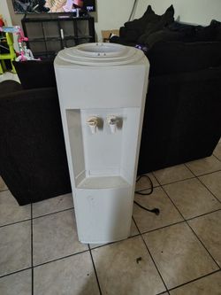 water dispencer 5 galon with gallon