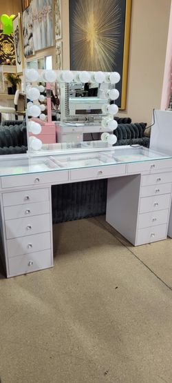 Vanity Table + Mirror w/Bluetooth