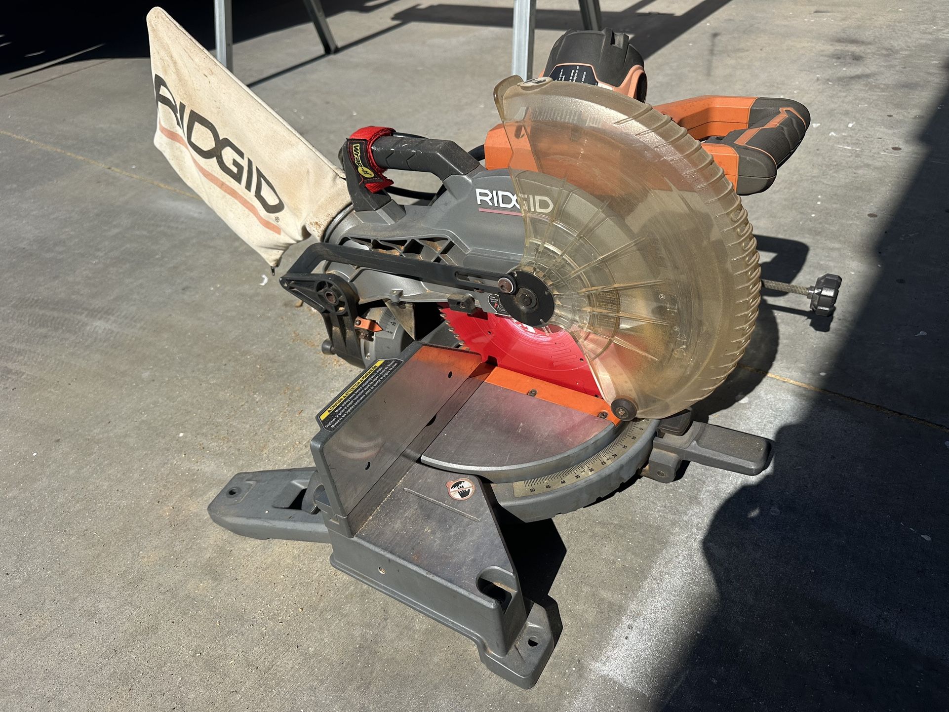 Rigid 10” Miter Saw Chop Dual Adjustment