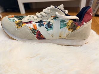 Veja Floral Low-Top Sneakers