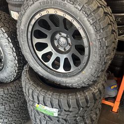 Fuel Wheels/Tire Package 33x12.50R20
