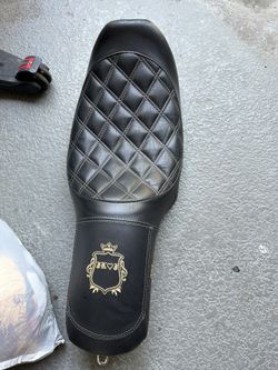 2000 Harley Davison Road King Seat