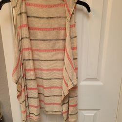 Maurices Womens Hooded Vest Sz L Gray Striped Sleeveless Lightweight Open Front