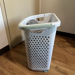 Laundry Basket With Wheels