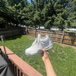 Gray/Cream Air Jordan 4 Retro SE Craft Photon Dust (Size 11)