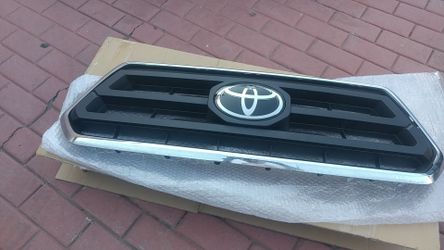 Toyota tacoma grill