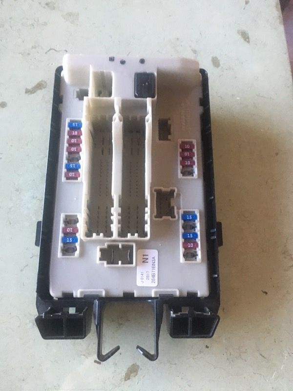 INFINITY G37 Nissan Altima maxima Murano open fuse box