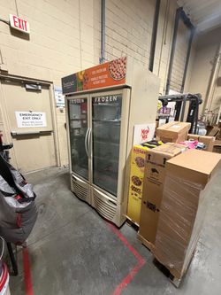 Commercial freezer