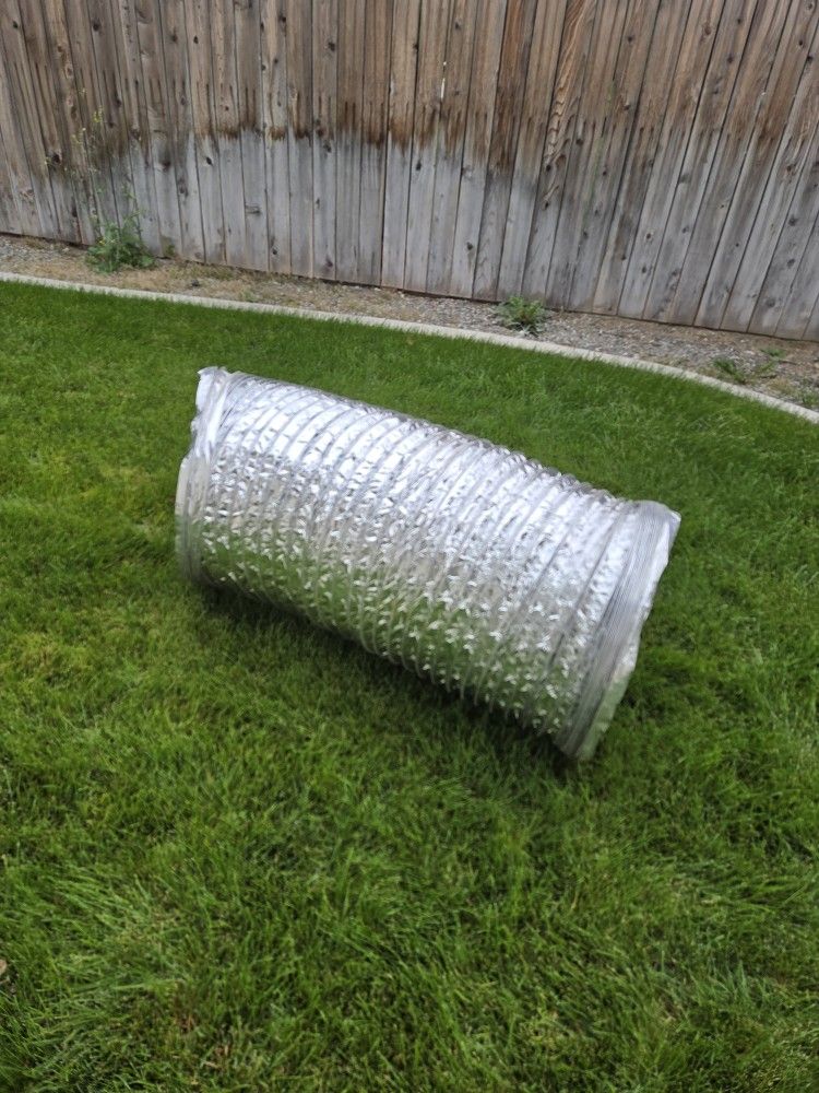 Veluxe sun Tunnel Reflective Chute. 22" Dia 8 Feet Long. (S. Hill)