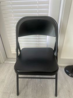 Black Padded Folding Chair – Clean Condition – Easy Storage