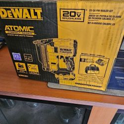 Dewalt Nailer Kit 