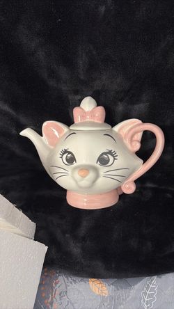 DISNEY ARISTOCATS Marie Teapot -More in profile