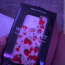 wildflower strawberry iphone 15 pro case