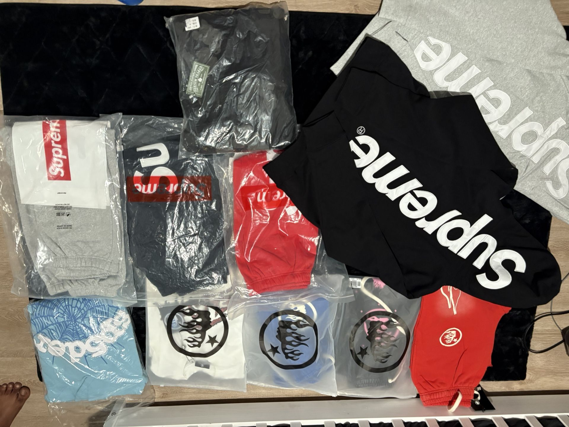 Hellstar/Sp5der/Supreme/clothes
