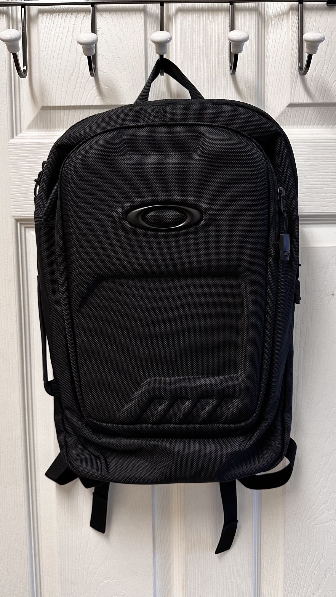 Oakley motion tech 2.0 backpack best sale