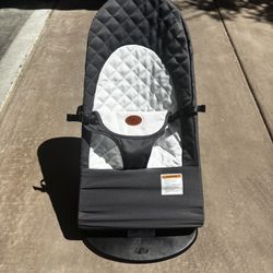 Momm Hug Baby Bouncer 