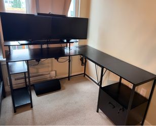L shaped table (monitors NOT included)