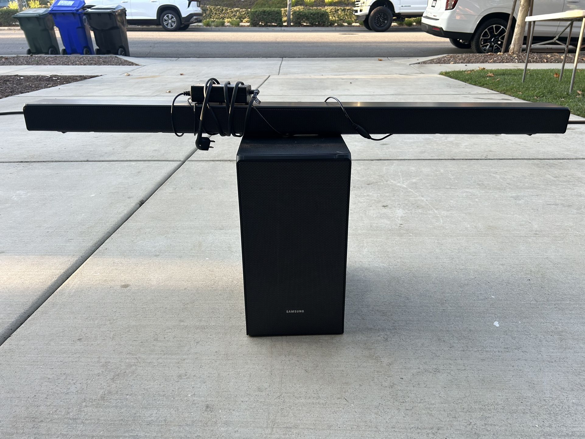 42” Samsung Sound Bar And Subwoofer