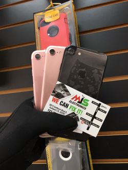 IPHONE 7 32GB UNLOCKED