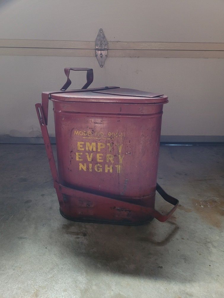 Vintage Industrial Red Metal Eagle 906-Fl Garbage Can Waste Bin

