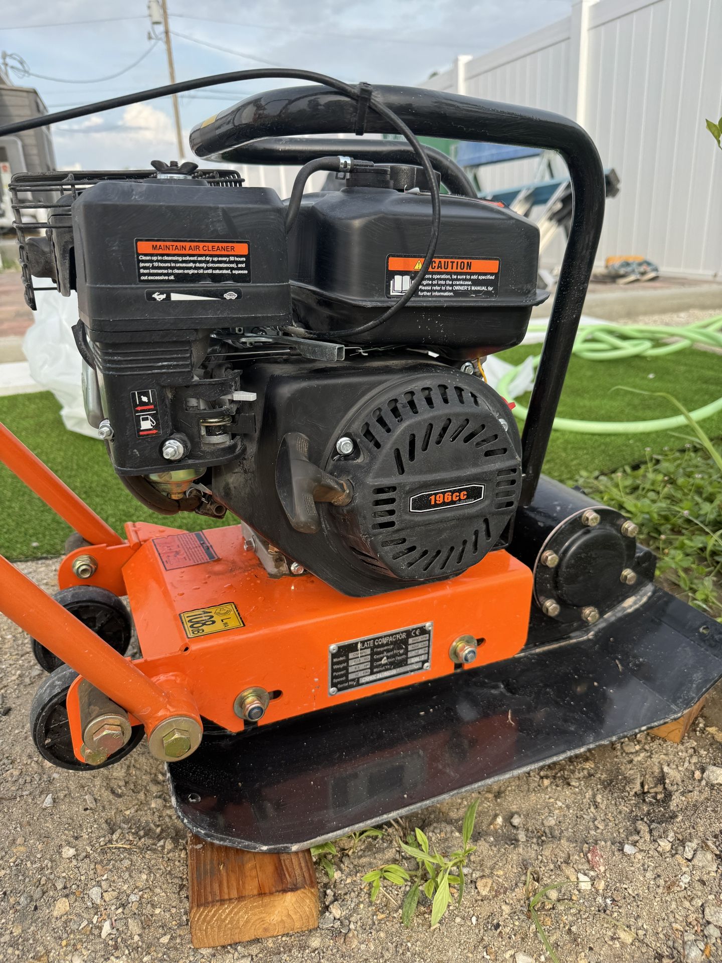 VEVOR 6.5HP Plate Compactor