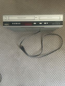 Philips 4 Head Hi-Fi Stereo DVD/VCR Combo. Progressive Scan VHS HQ