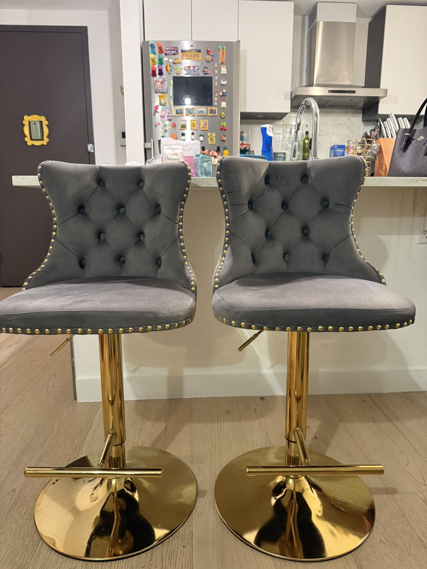 Adjustable Swivel Counter stools - Set of 4