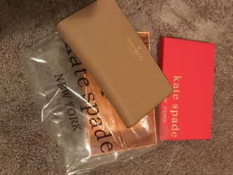 Kate spade wallet, brand new !!