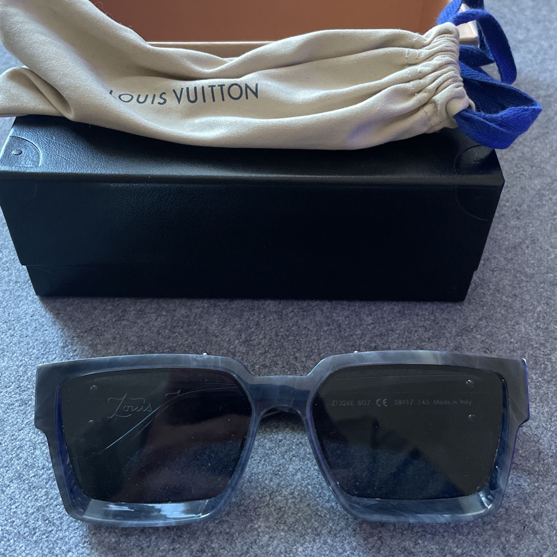 Louis Vuitton 1.1 Millionaires Sunglasses Z1326E Gris Marble