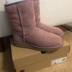 UGG II W/ Light Tread W’s Sz. 9 (fits 8-9) In “Shadow” — Retail $200