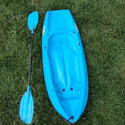 Lifetime 6' 1-Man Wave Youth Kayak with Paddle. Colors, blue and pink.