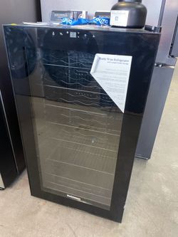 31 Bottle Mini Wine Fridge