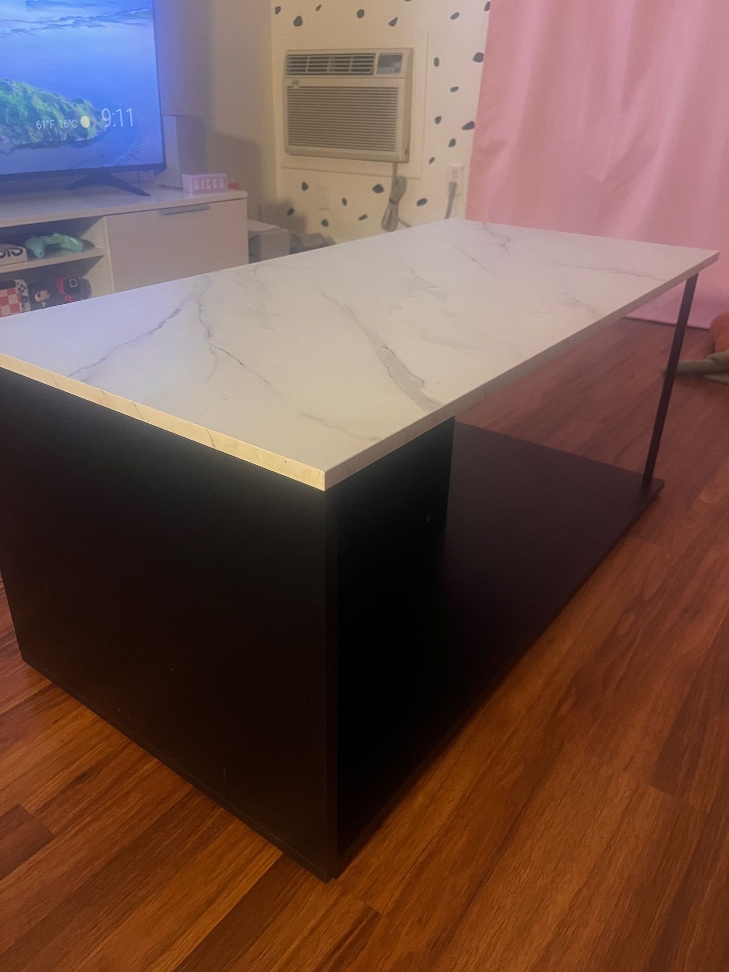 Medium Coffee Table