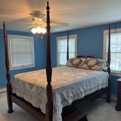 4 Poster Queen Size Bed