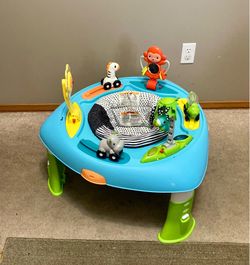 Infantino Sit, Spin & Stand Entertainer 360 Seat (No Foot Piece Used to Transform to Table)