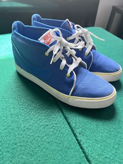 Mens Nike Blazers. Size 9