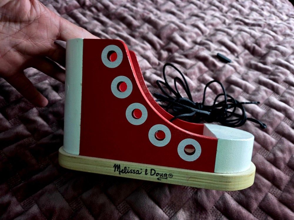 Melissa And Doug Wooden Learn To Tie And Lace  Shoe