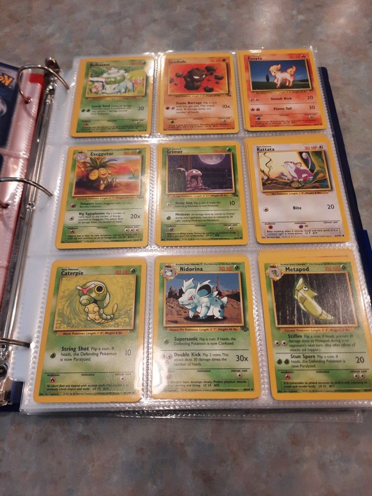 POKEMON Cards 