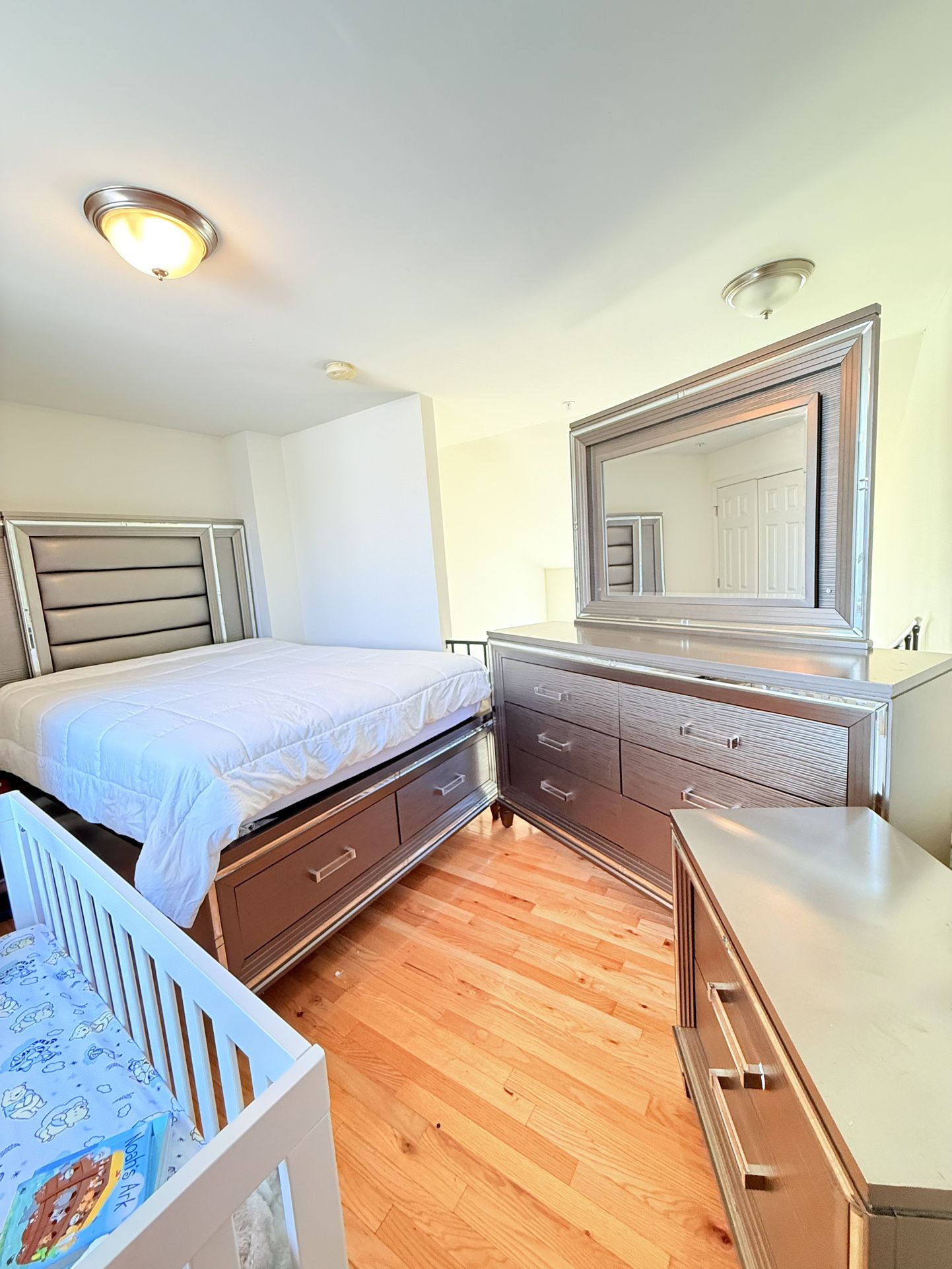 Bedroom Set From RAYMOUR And FLANIGAN