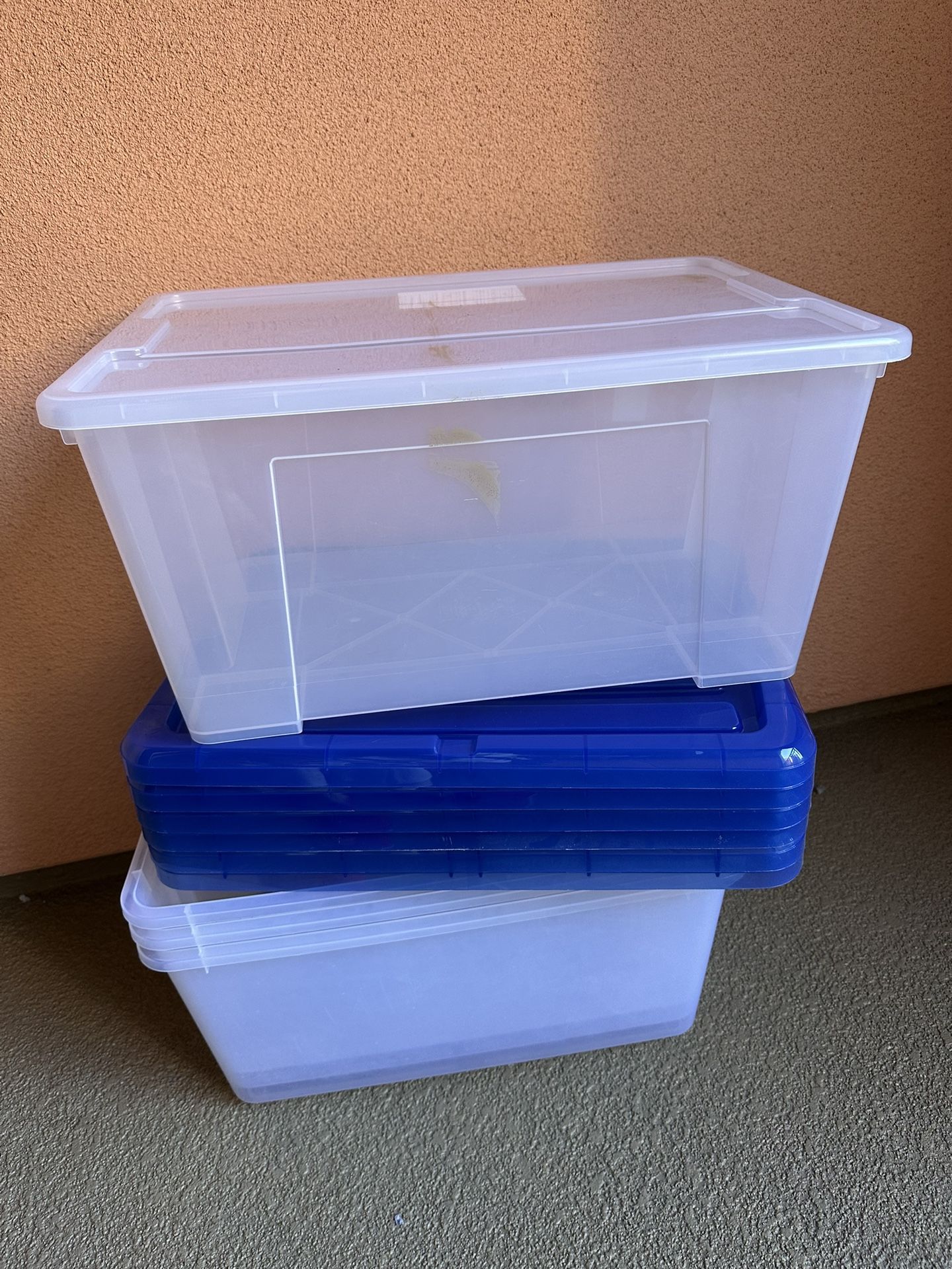 Large Storage Containers 6 Pc Handle Locked Set + 1 Pc